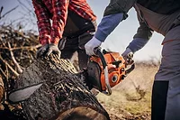 Chainsaw use Getty.jpg