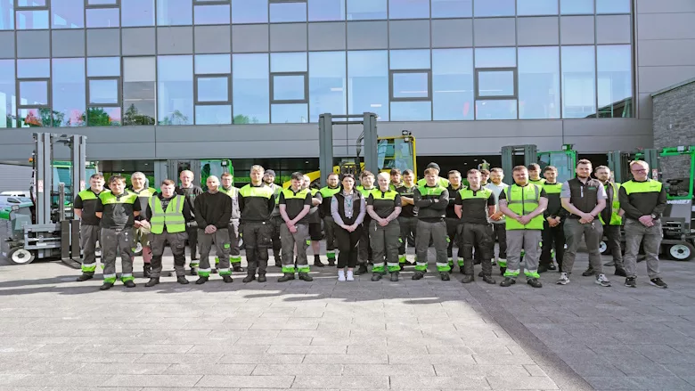 Combilift graduates photo 5.25.jpg