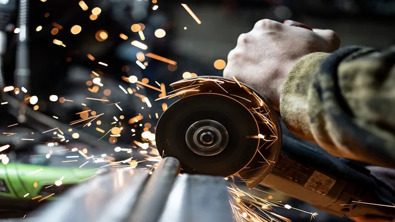 Cutting grinder sparks flash.jpg