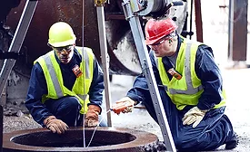 How to monitor workers in a confined space