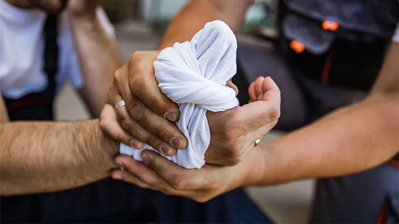 How to Prevent Hand Injuries: Essential Safety Tips