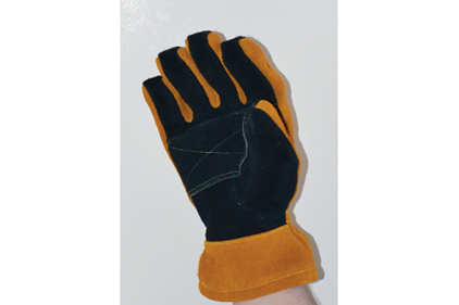  Firefighting glove