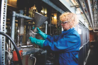 Ansell AlphaTec AQUADRI 58-330 Chemical Protection Gloves