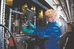 Ansell AlphaTec AQUADRI 58-330 Chemical Protection Gloves