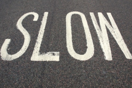slow-sign-422.jpg